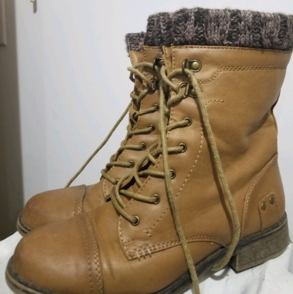 Fall boots